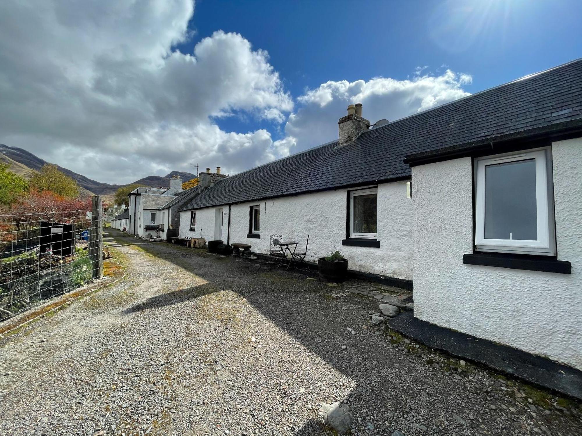 Sheenas Butnben Arnisdale Exterior photo